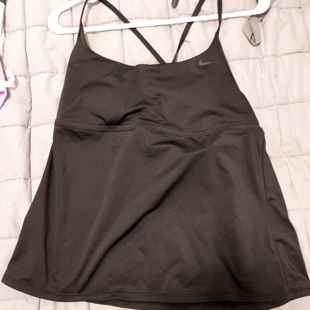 Nike workout tank top